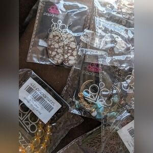 Costume Jewelry Apx 40 Asst Pieces